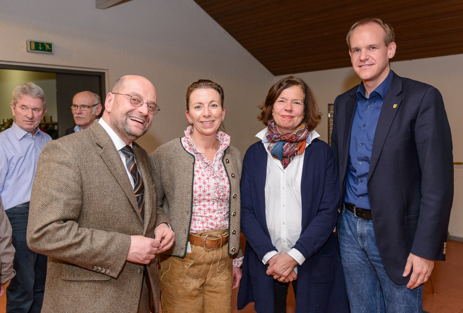 Volker Godel (Bürgermeister Ingersheim), Stefanie Knecht, Barbara von Rotberg (Gemeinderätin in Hemmingen) und der Hemminger Bürgermeister Thomas Schäfer